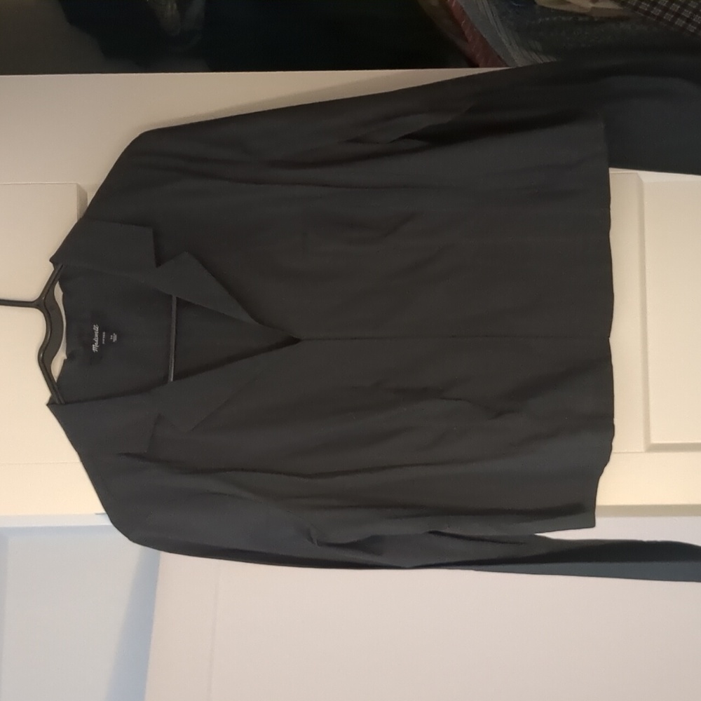 Madewell Poplin Hook front shrunken shirt